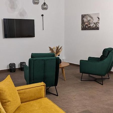 Aphrodite Apartments بريفيزا المظهر الخارجي الصورة